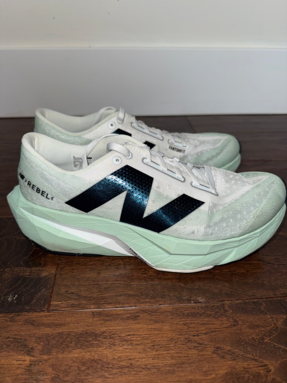 New Balance Women's Mint Green Athletic Running Shoes